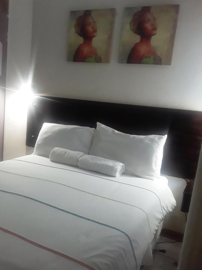 Vuya Nathi Bed And Breakfast มันซีนี ภายนอก รูปภาพ