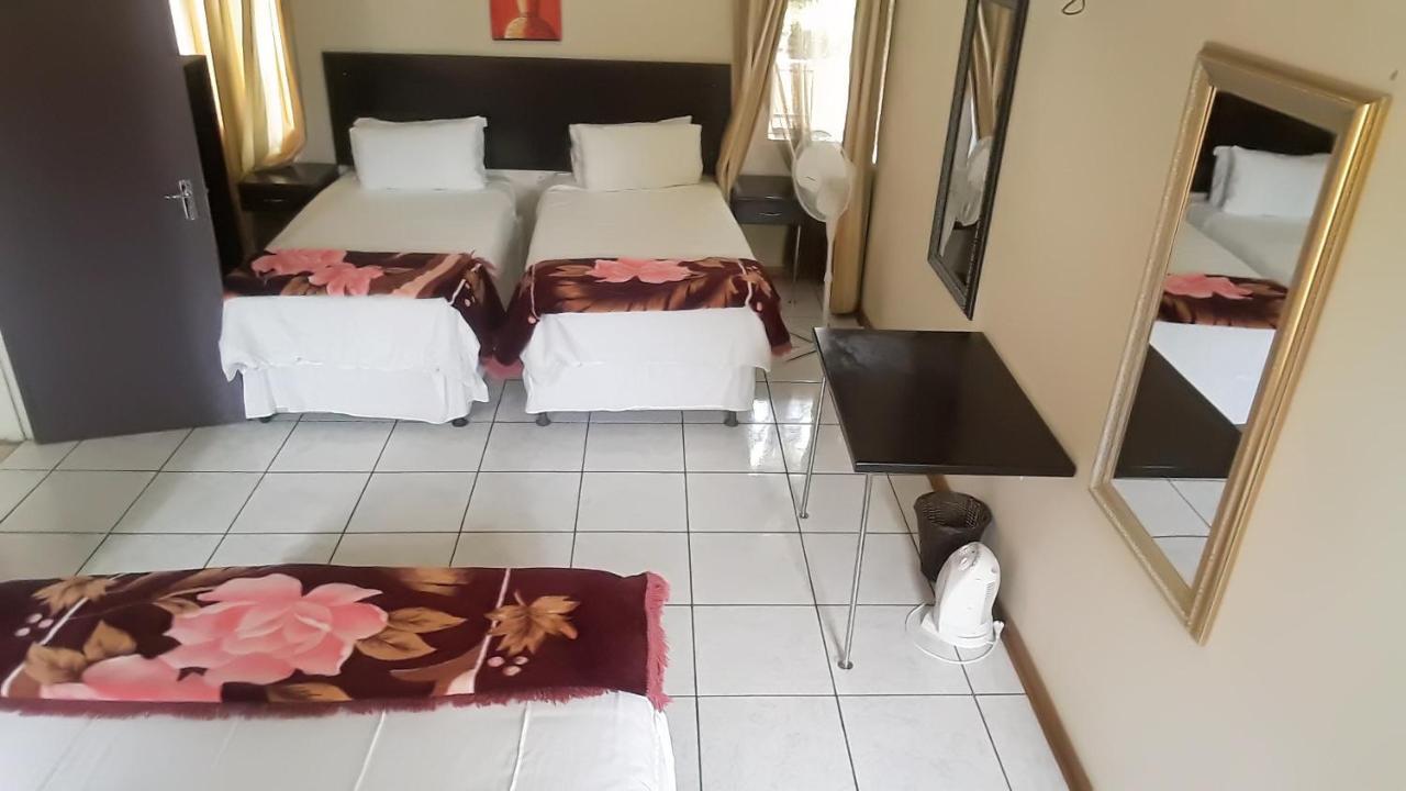 Vuya Nathi Bed And Breakfast มันซีนี ภายนอก รูปภาพ