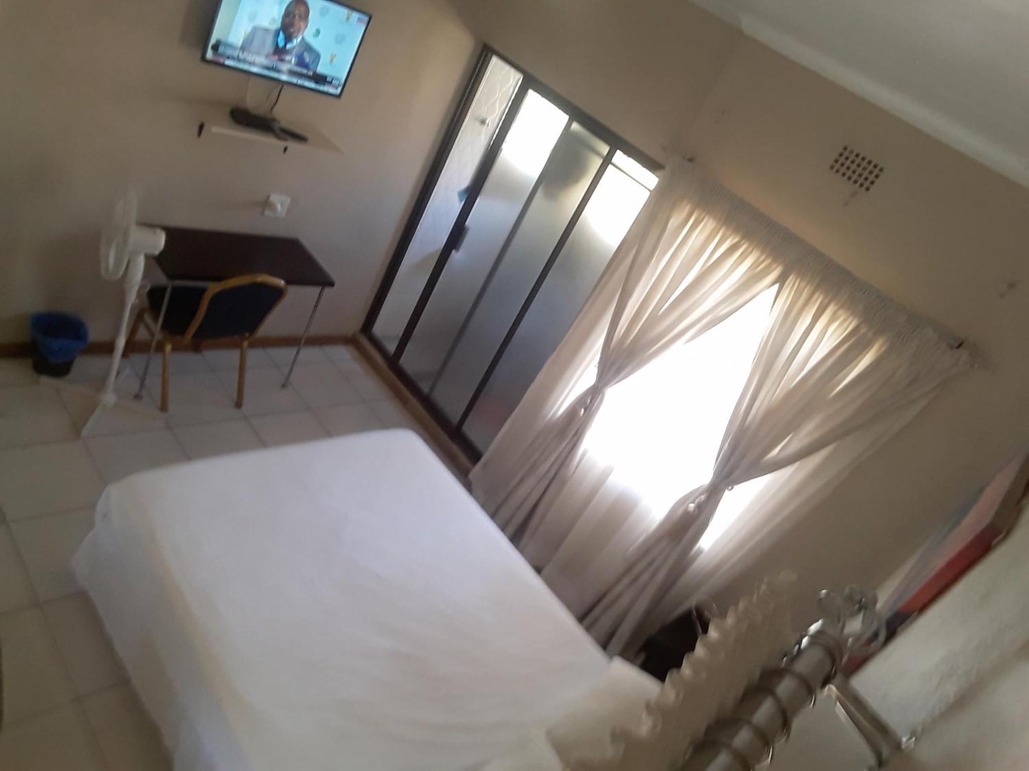 Vuya Nathi Bed And Breakfast มันซีนี ภายนอก รูปภาพ