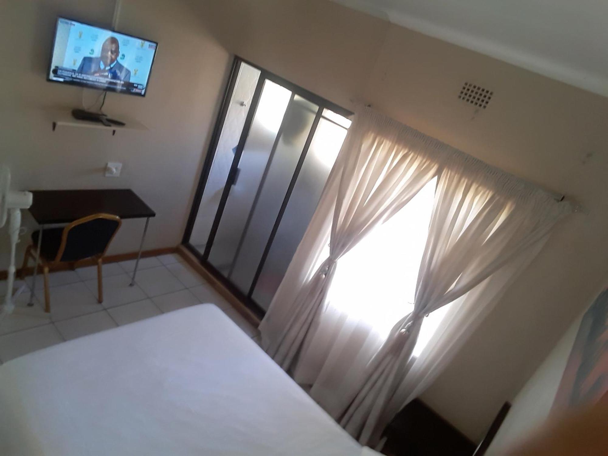 Vuya Nathi Bed And Breakfast มันซีนี ภายนอก รูปภาพ