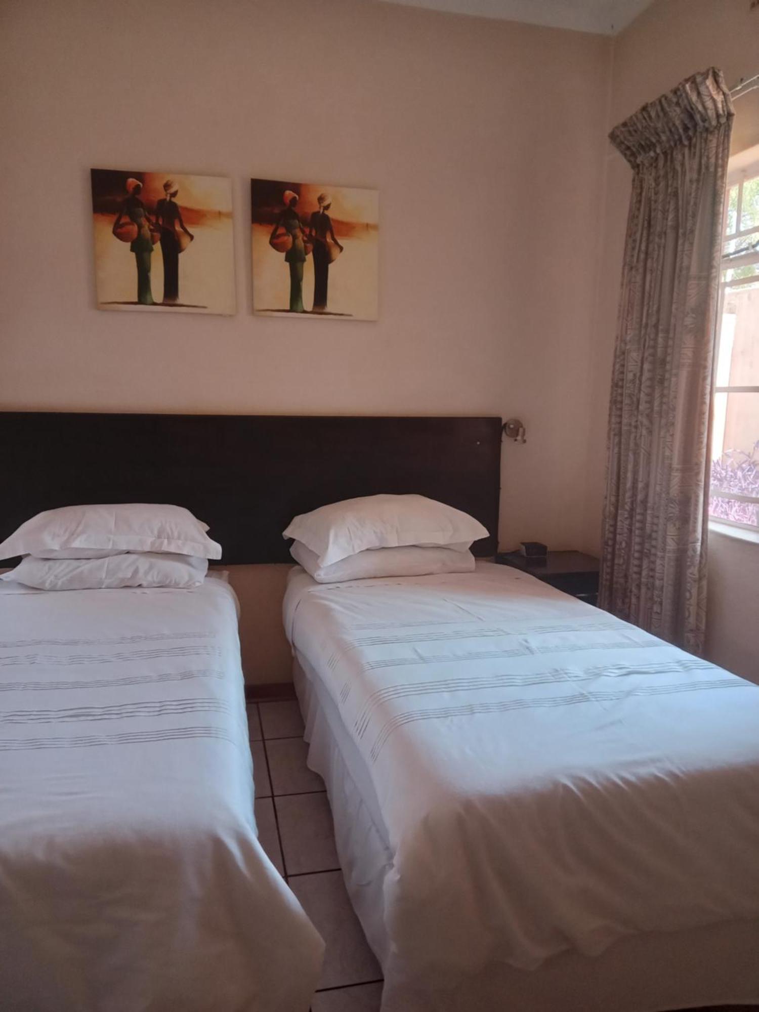 Vuya Nathi Bed And Breakfast มันซีนี ภายนอก รูปภาพ